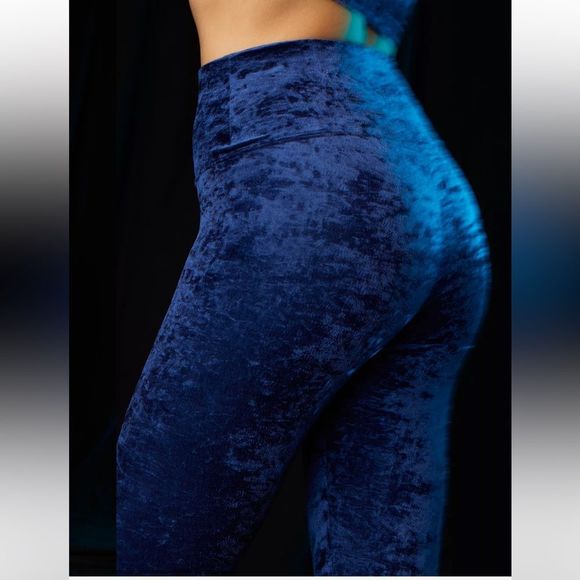 Aritzia Tna Atmosphere High Waist Velvet Legging - Picture 2 of 11